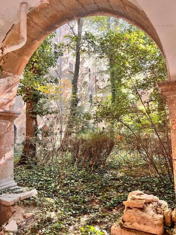 A VENDRE - ANCIEN couvent des ursulines - AUPS - PROJET D'HÔTEL  avec 43 chambres - photo 4