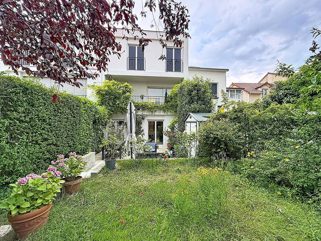 Maison à NANTERRE