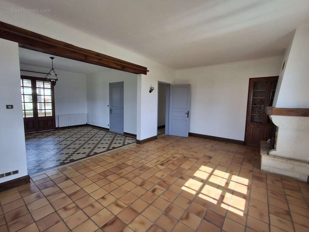 Maison à MONPAZIER