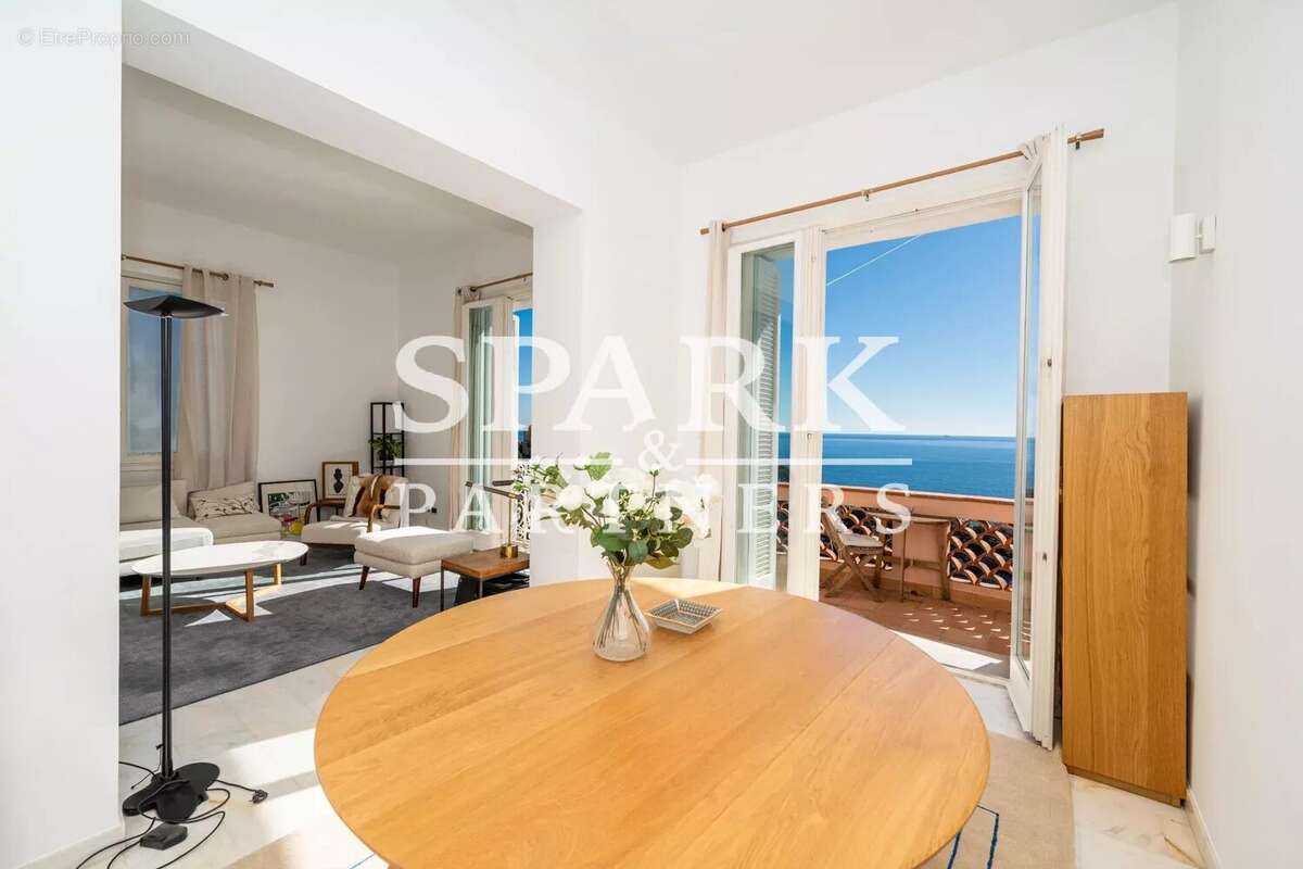 Appartement à CAP-D'AIL