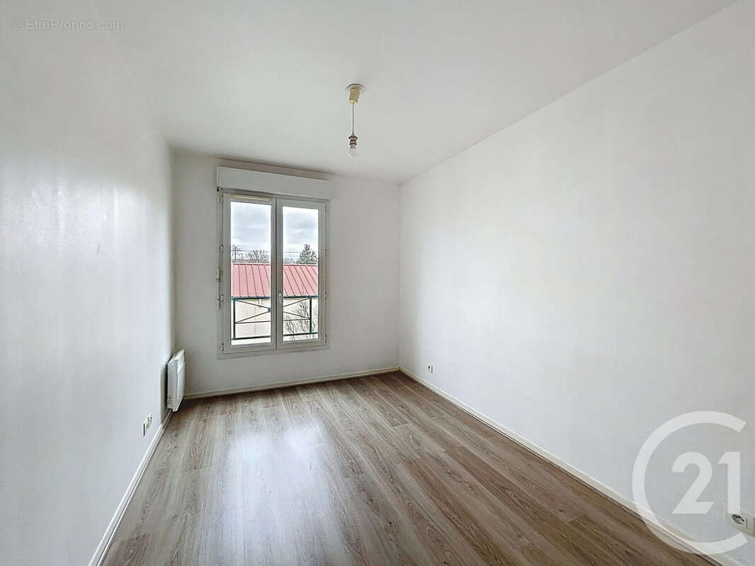 Appartement à DAMMARIE-LES-LYS
