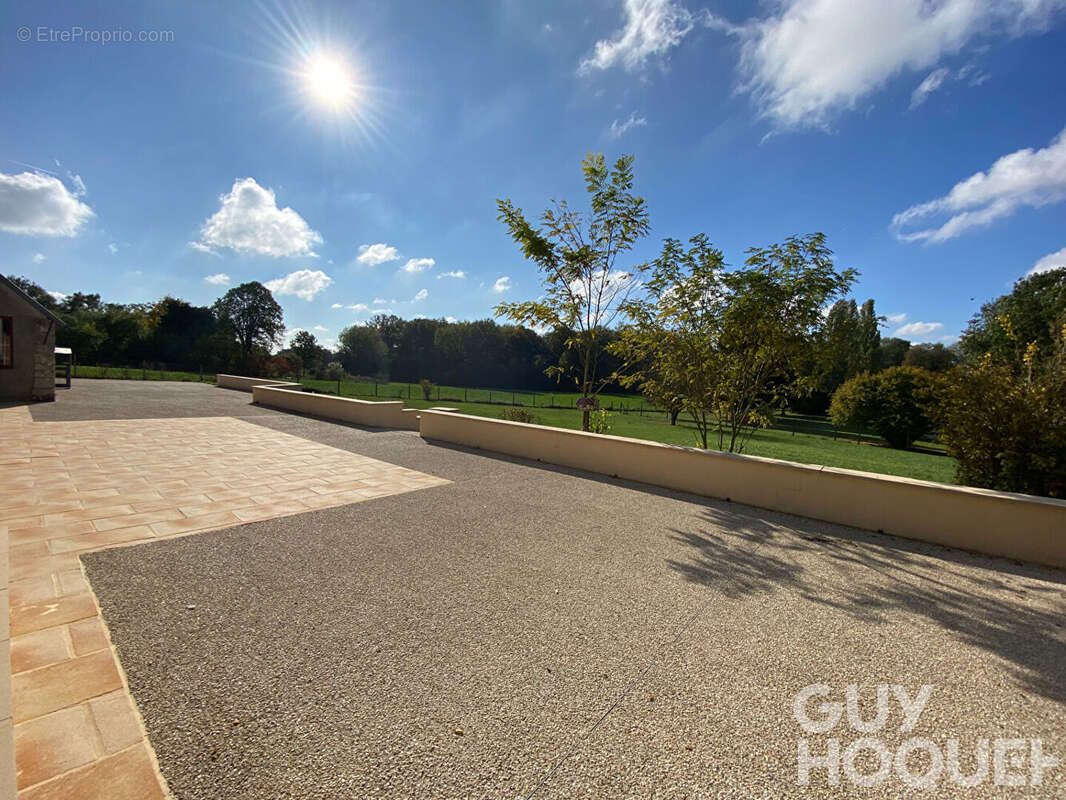 Maison à BAZOCHES-EN-DUNOIS