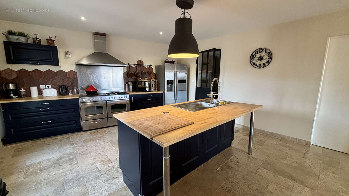 Maison à SAINT-BONNET-DE-VALCLERIEUX