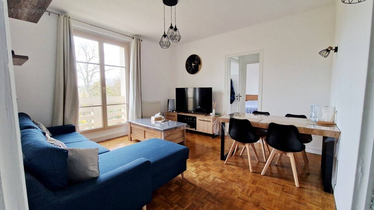 Appartement à ROUXMESNIL-BOUTEILLES