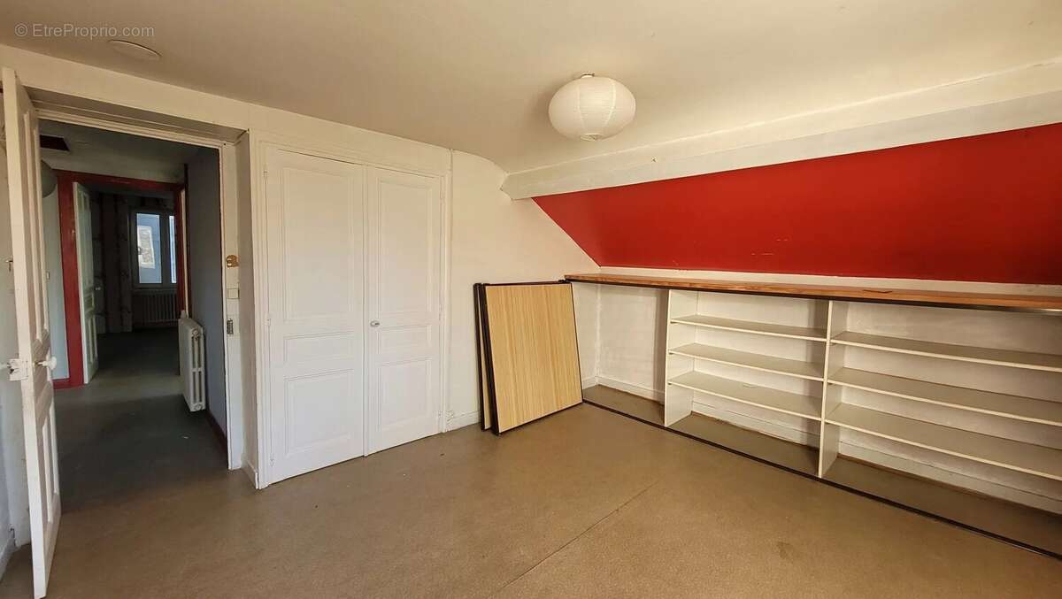 Maison à LE CHAMBON-SUR-LIGNON