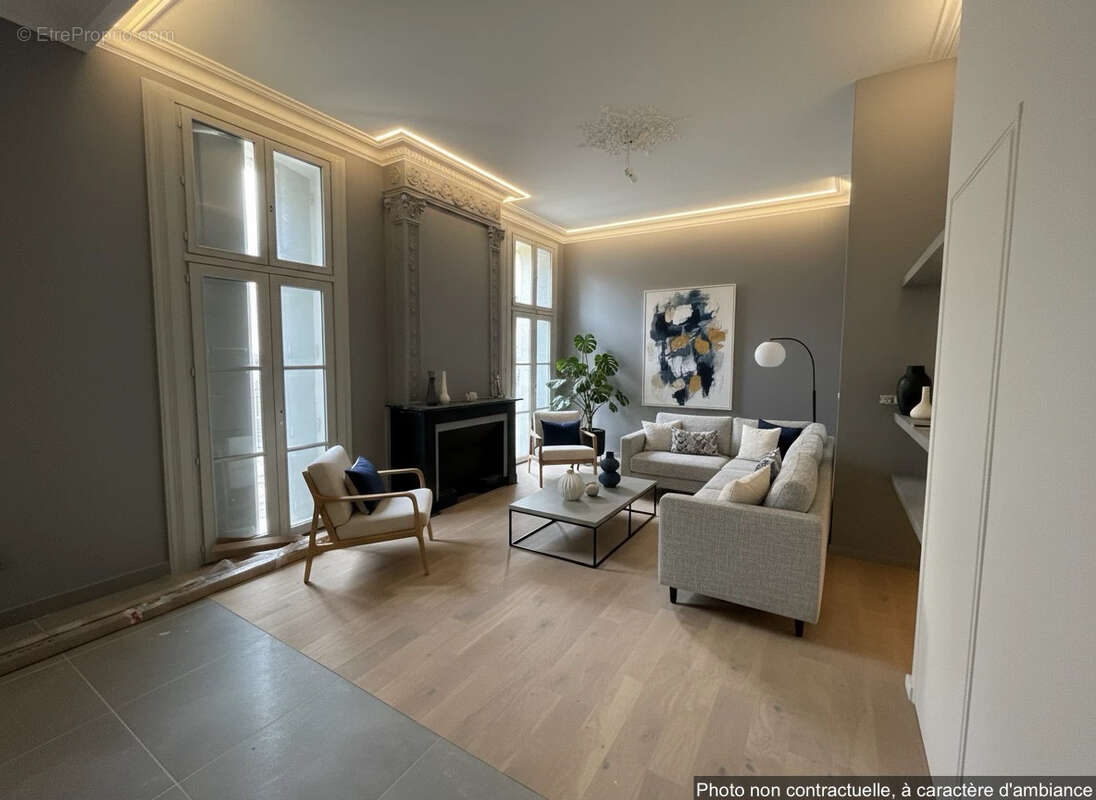 Appartement à VALERGUES
