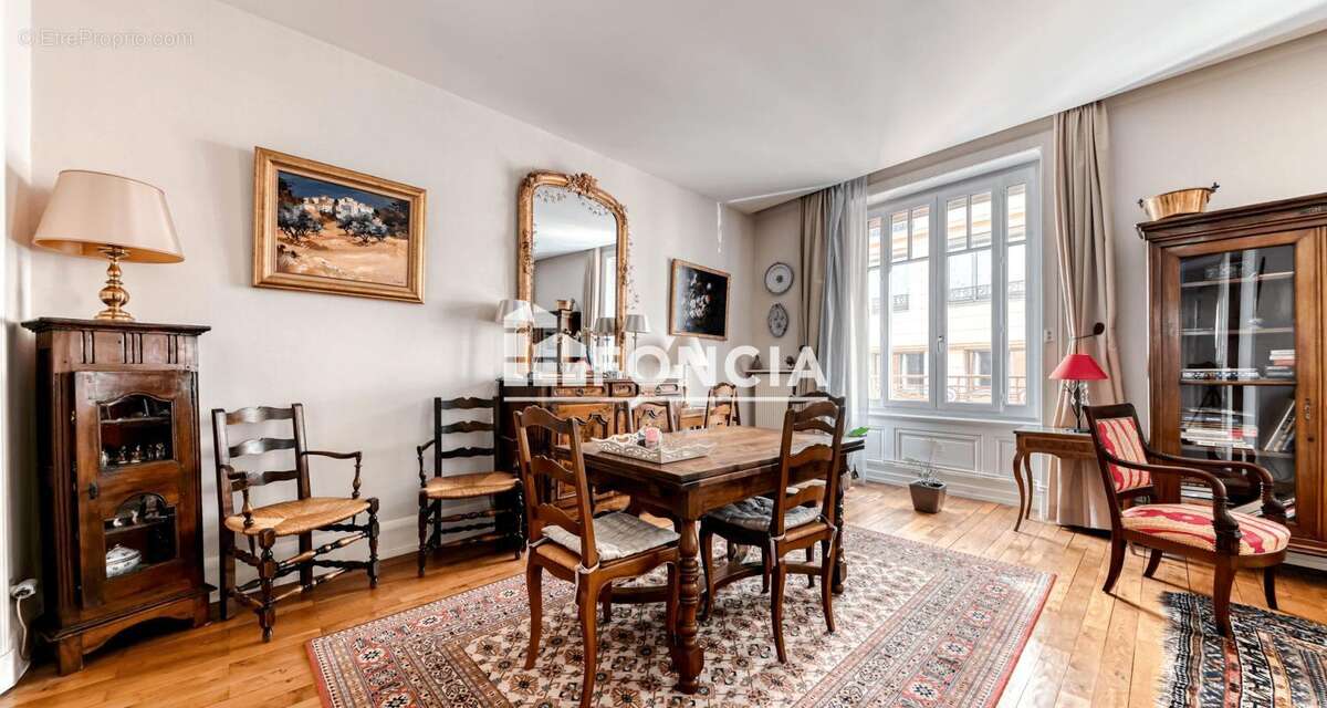 Appartement à LYON-4E