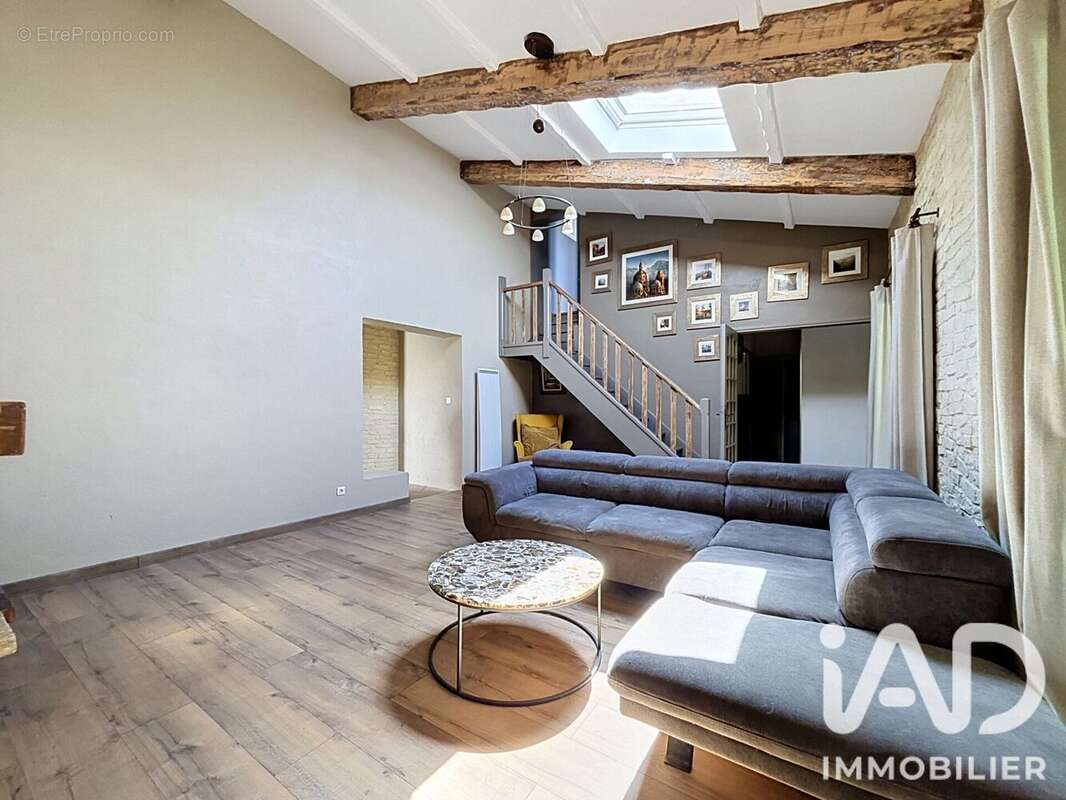 Maison 175 m² à Vitrolles  - photo 5