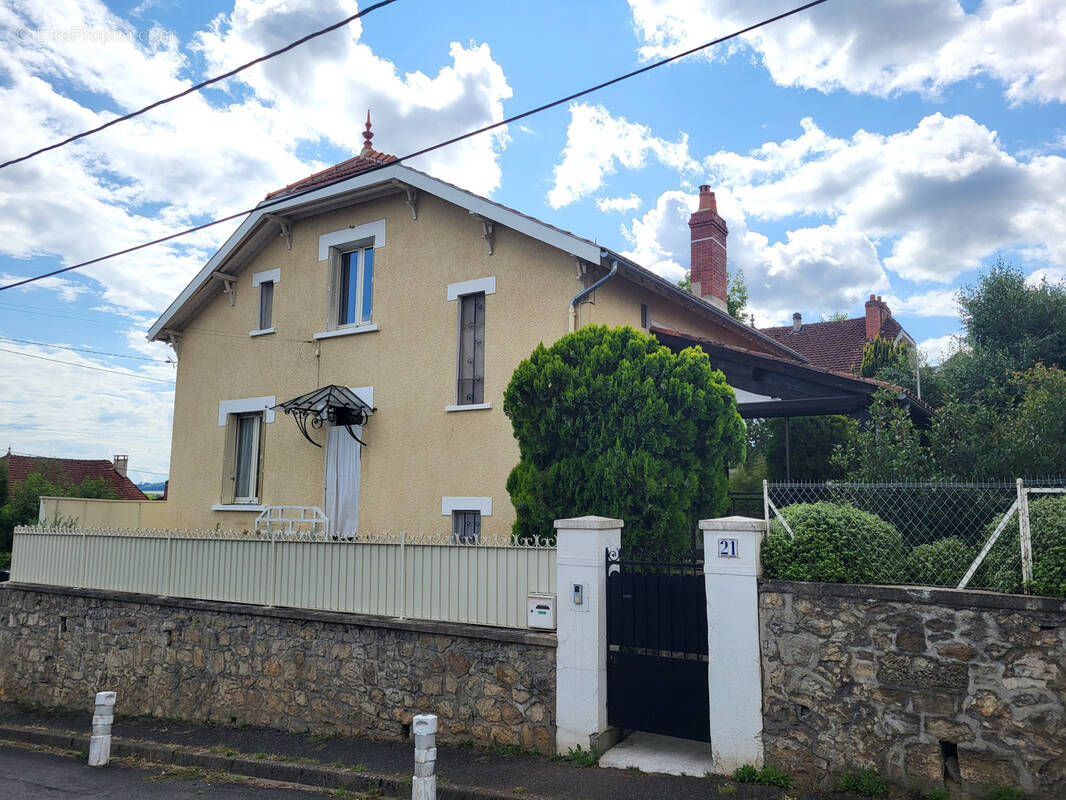 Maison à FIGEAC