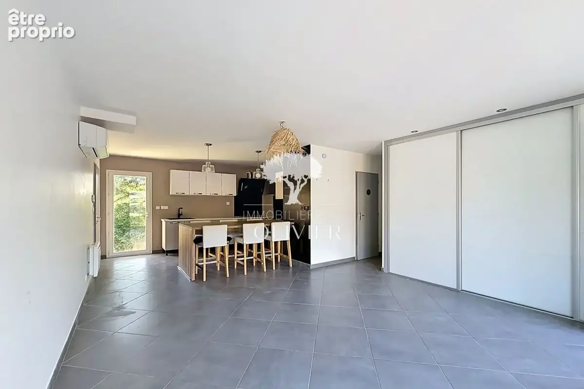 Maison 4 pièces 70 m² à vendre à Apt (84400) - photo 2