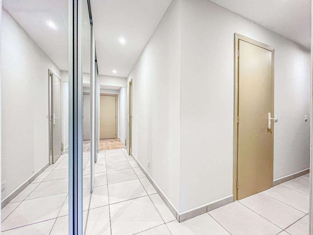 Appartement à CAGNES-SUR-MER