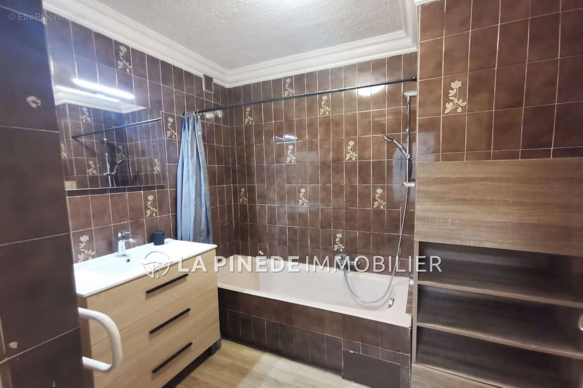 Appartement à VILLENEUVE-LOUBET