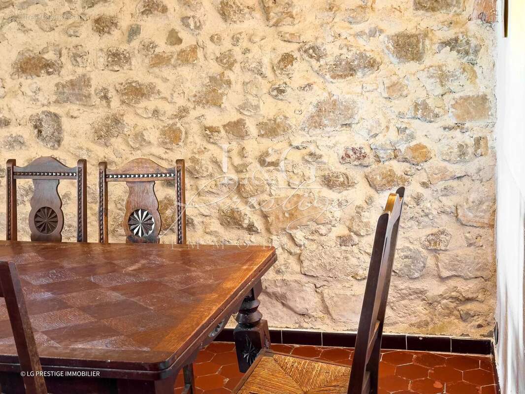 Maison à CALLIAN