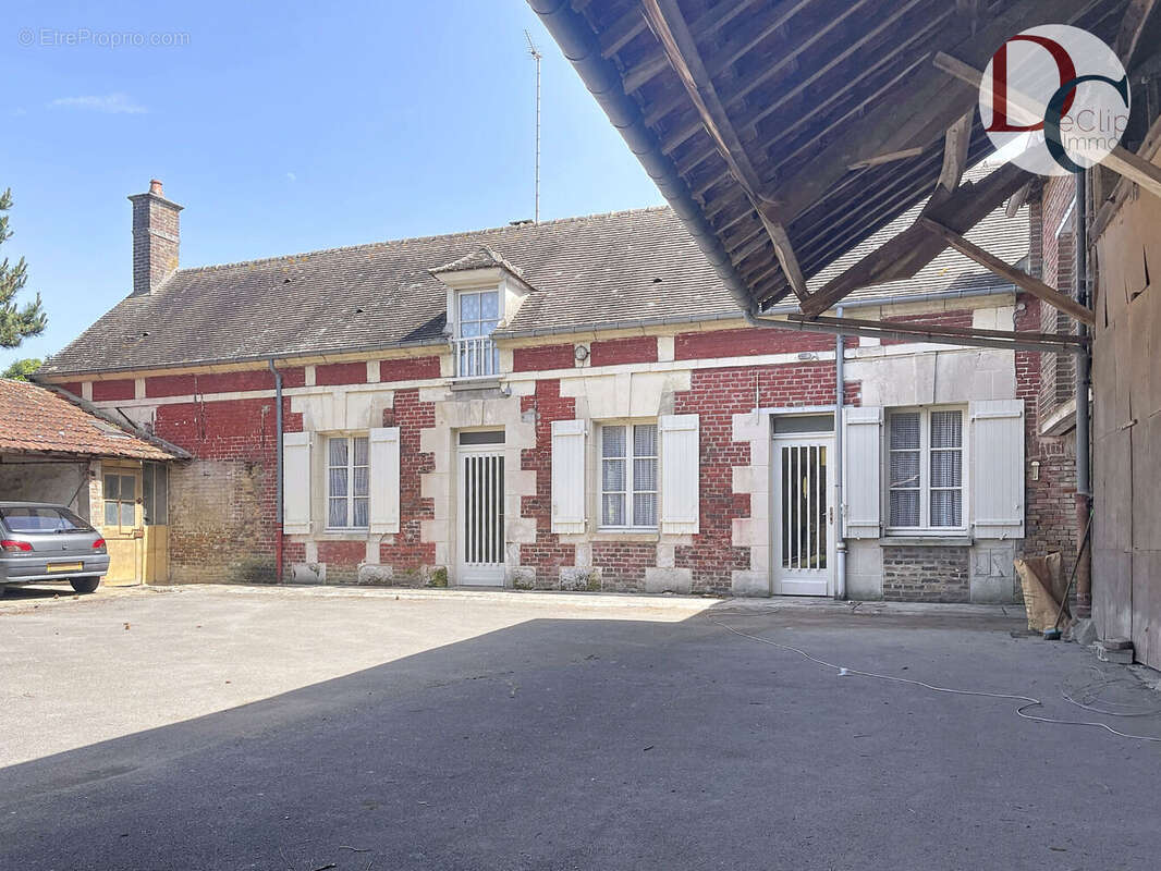 Photo 2 - Maison à COMPIEGNE