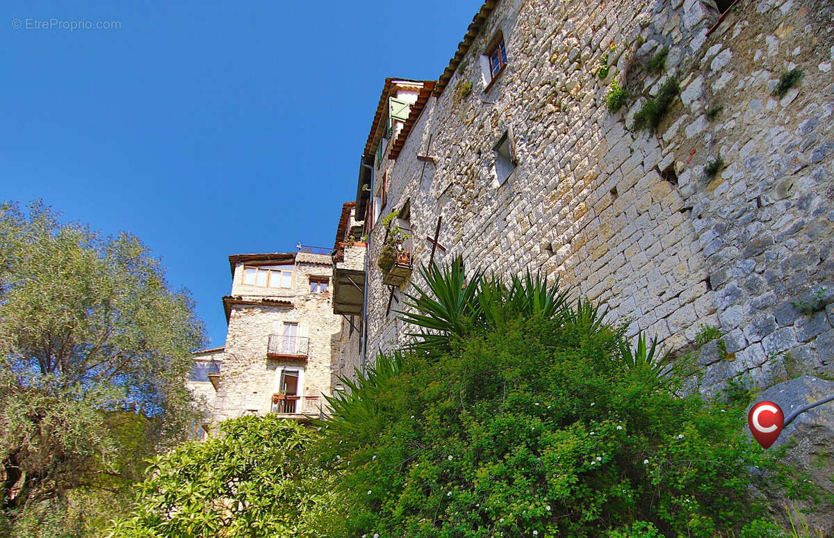 Appartement à PEILLON
