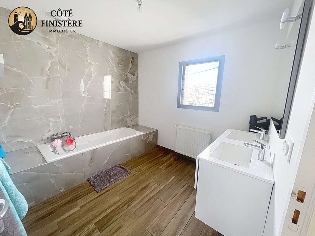 Maison à PLOBANNALEC-LESCONIL