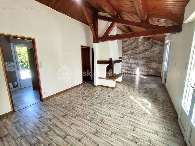  Maison coup de cœur à Barbâtre  - photo 6