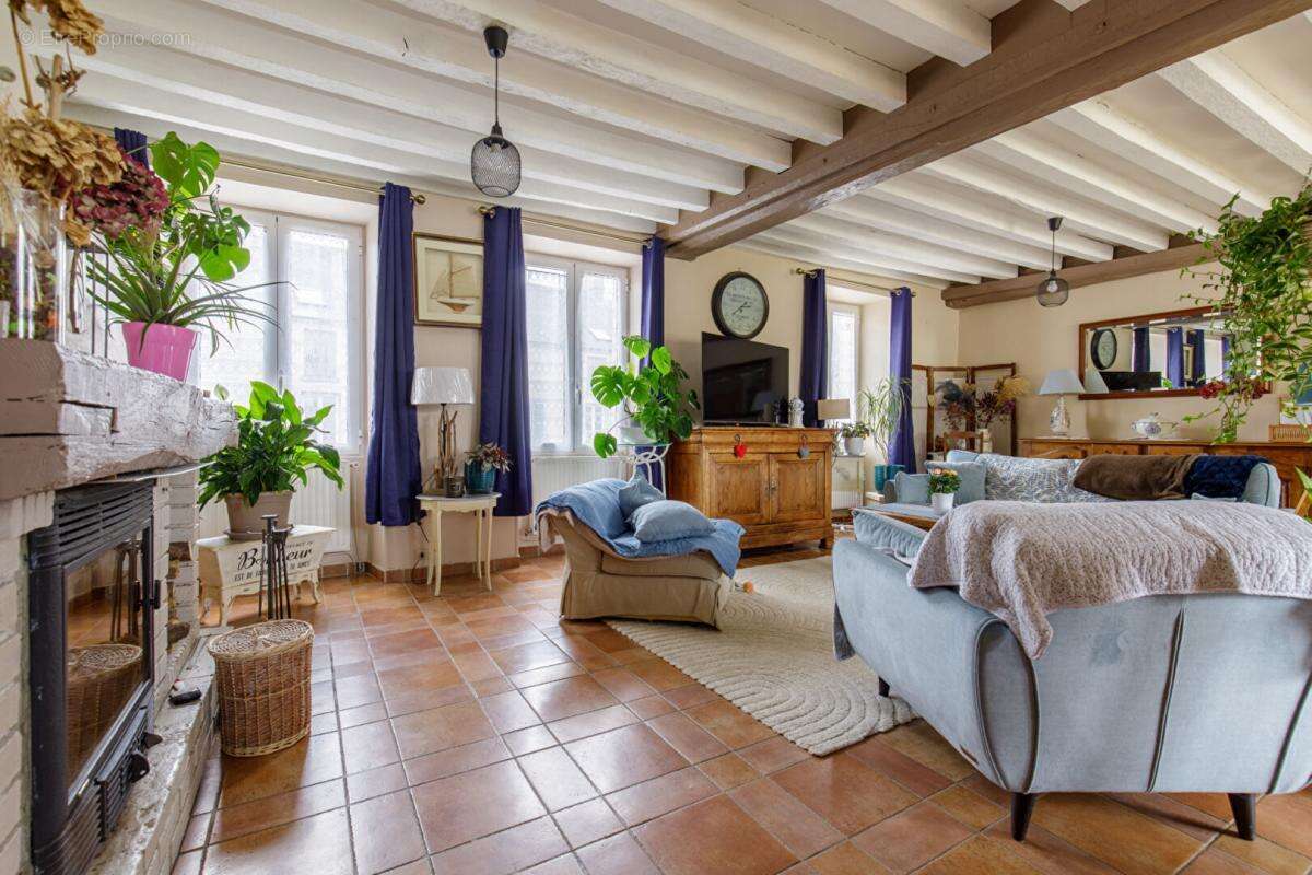 Superbe maison en pierres rénovée de 9 pièces sur Arthies - photo 4