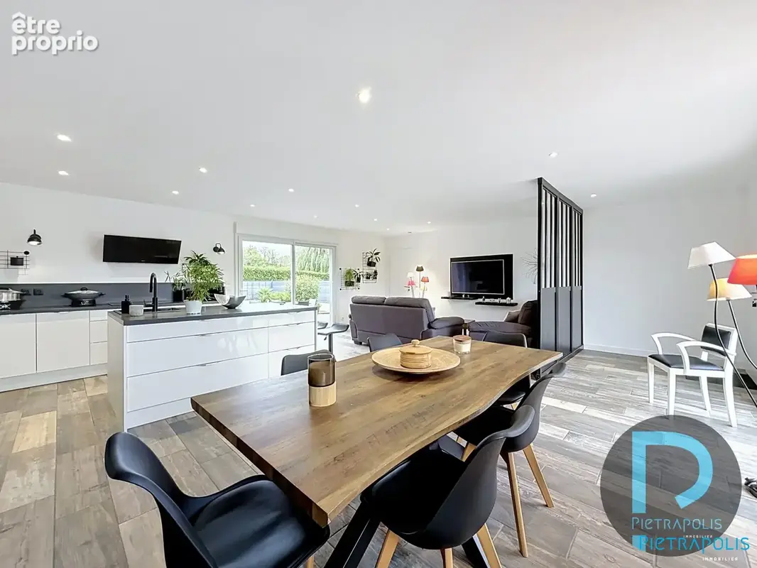 Maison 4 pièces 95 m² à vendre à Vonnas (01540) - photo 9
