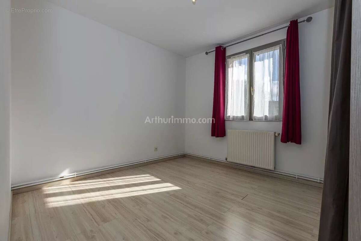 Vente Maison Bourgoin-jallieu(38300) 349 500ï¿œ - photo 7