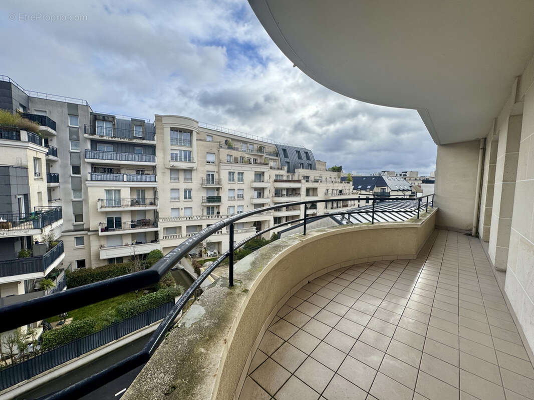 Appartement à ROSNY-SOUS-BOIS