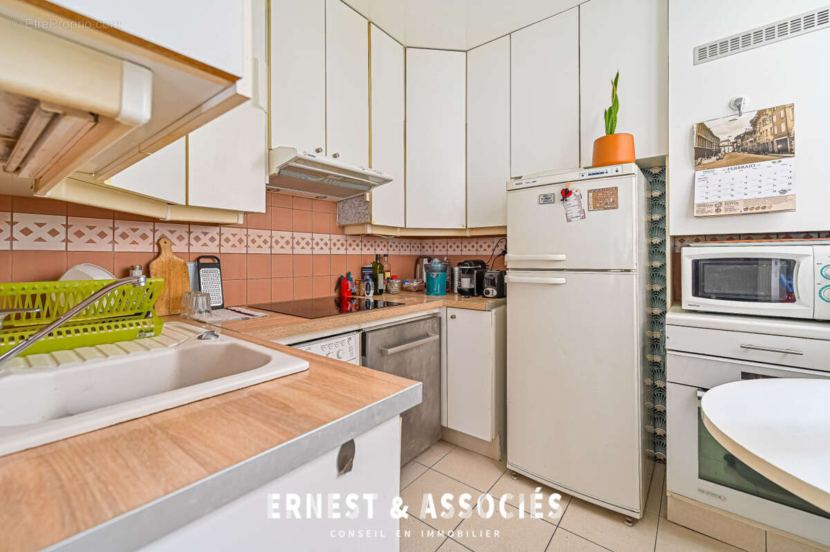 Appartement à PARIS-7E