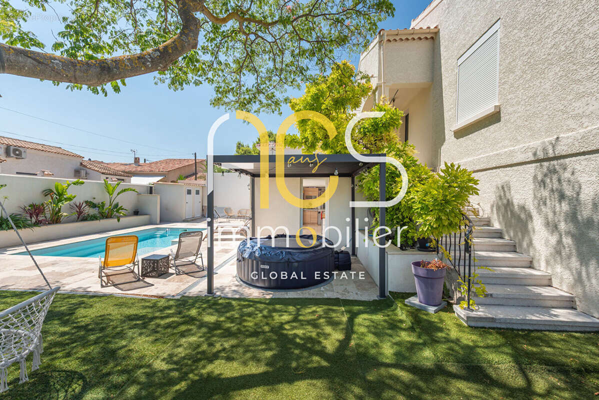 Maison Chateauneuf Les Martigues 5 pièce(s) 170 m2 + dépendances + piscine - photo 25