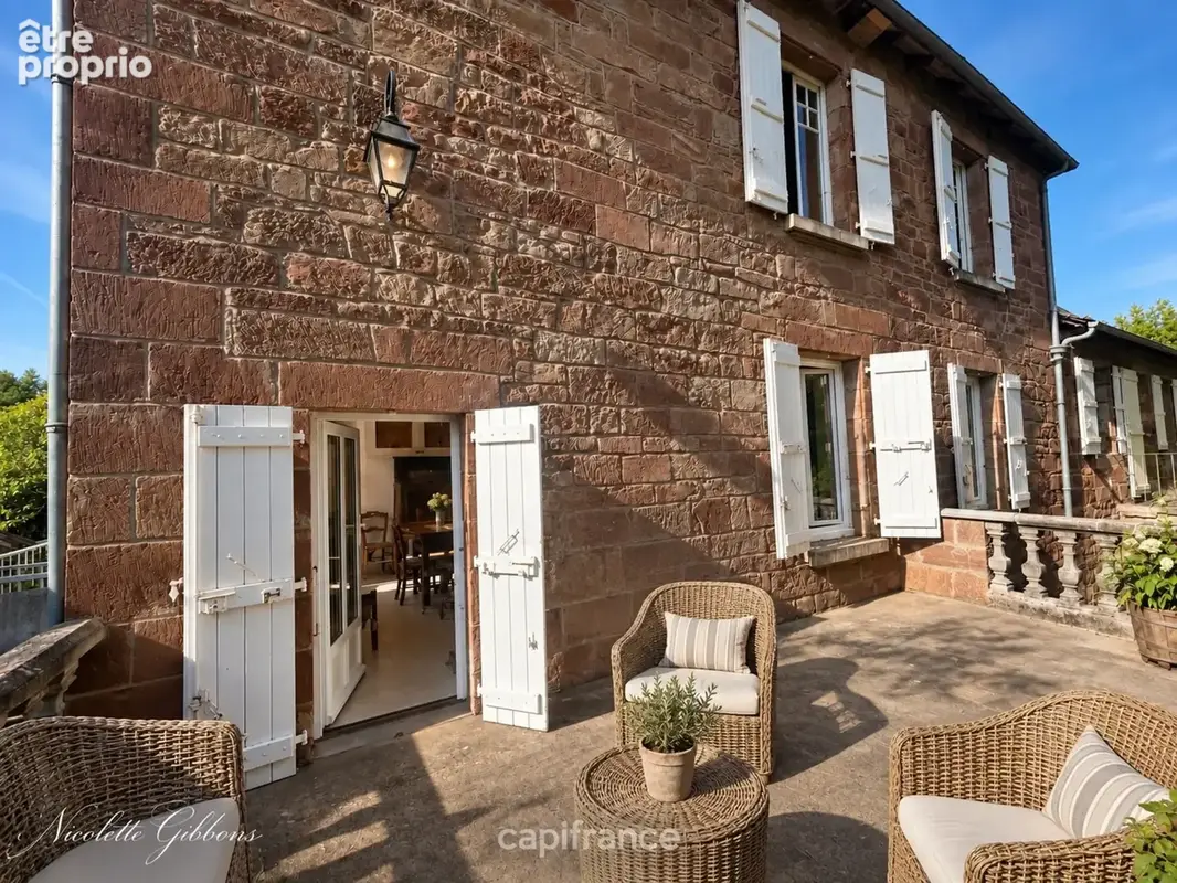 Ensemble de propriété - maison bourgeoise, deuxième logement/bureaux, grange, 1 hectare - photo 15
