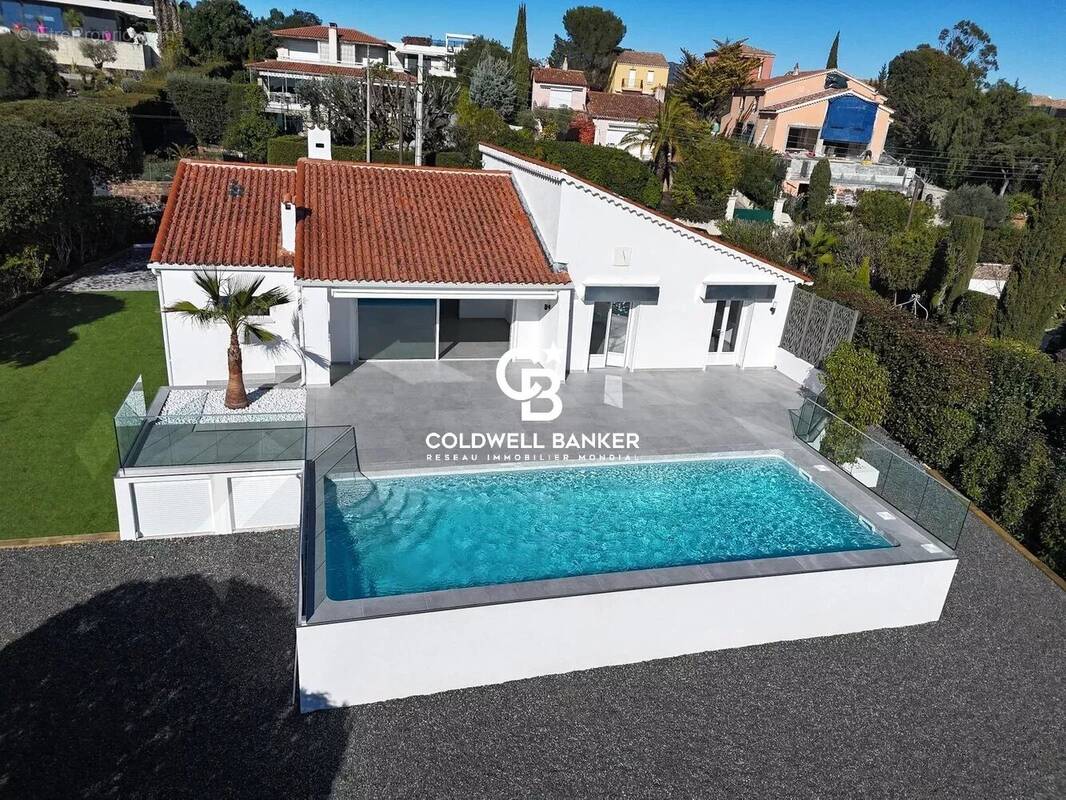 Maison à SAINT-RAPHAEL