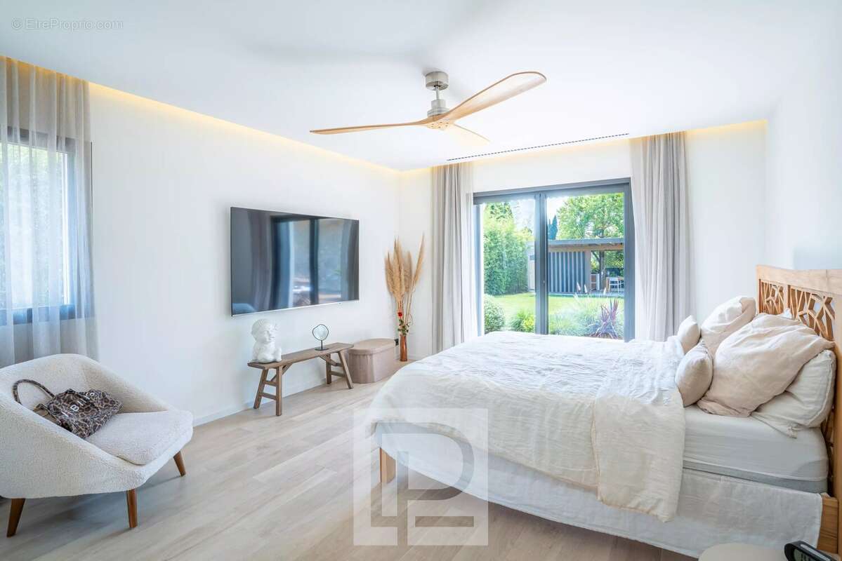 Maison à MOUGINS