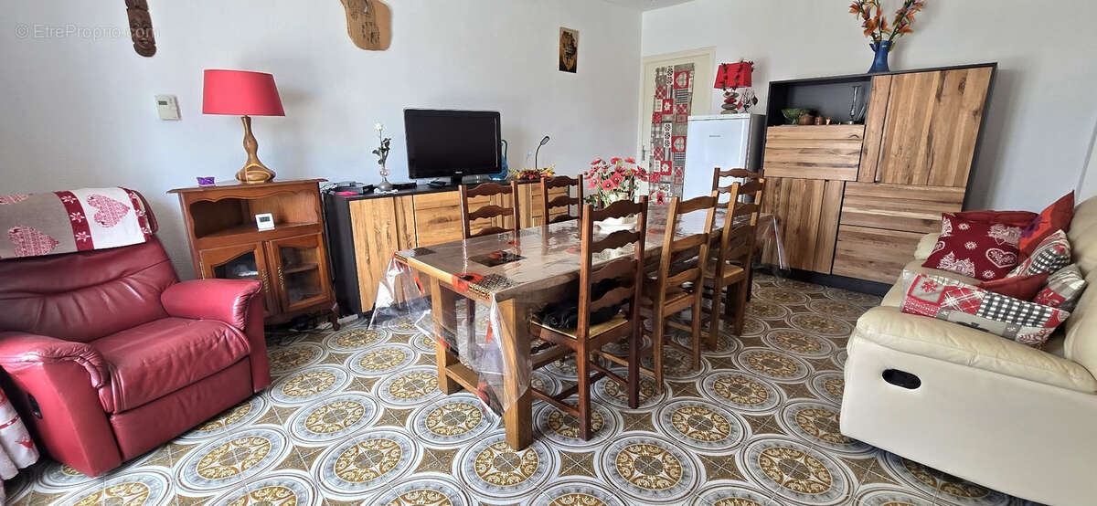 Appartement à CHAZEY-BONS