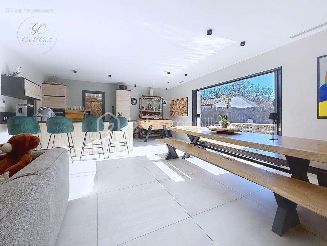 Maison 4 pieces de 101 m² avec piscine / montauroux - photo 4
