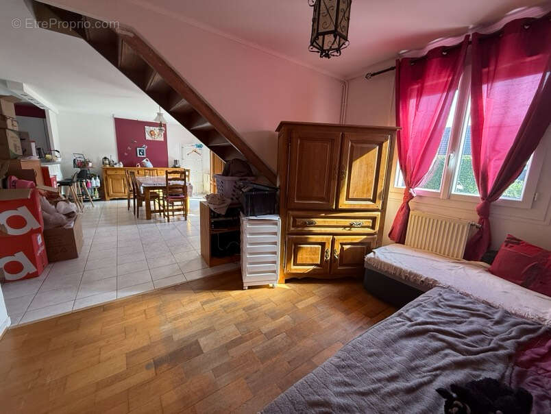 Maison à SAINT-MARTIN-LONGUEAU