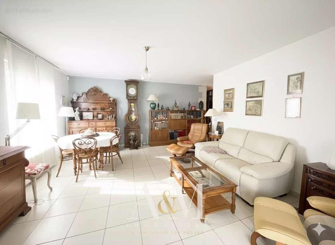 Appartement à TASSIN-LA-DEMI-LUNE