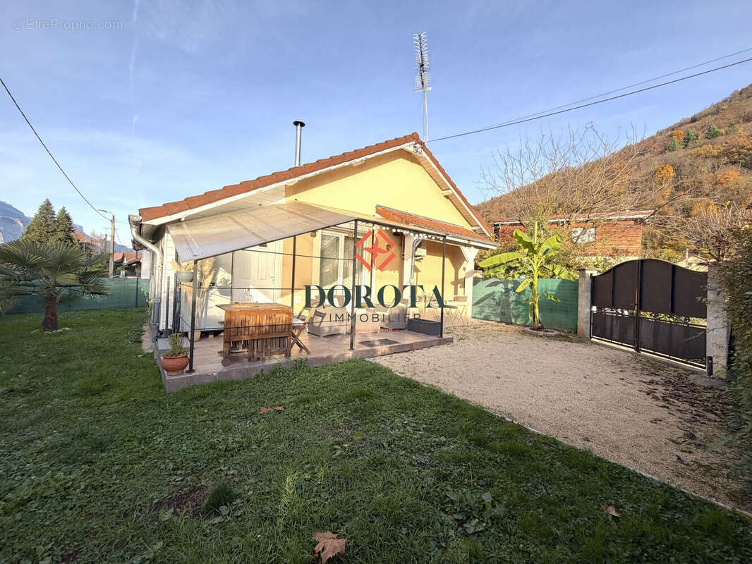 Maison à VILLARD-BONNOT