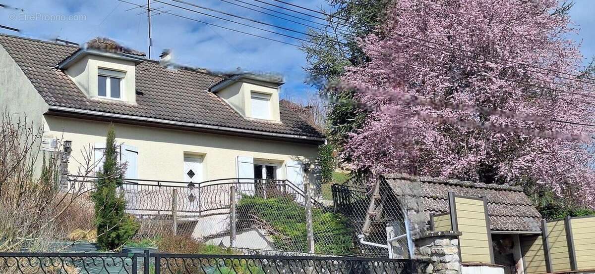 Maison à GUILLERVAL