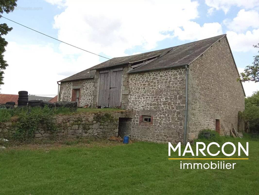 Maison à SAINTE-FEYRE