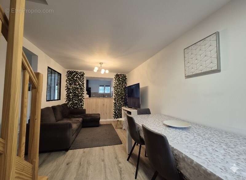 Maison à vendre 3 pièces LES NOUILLERS (17) - photo 3