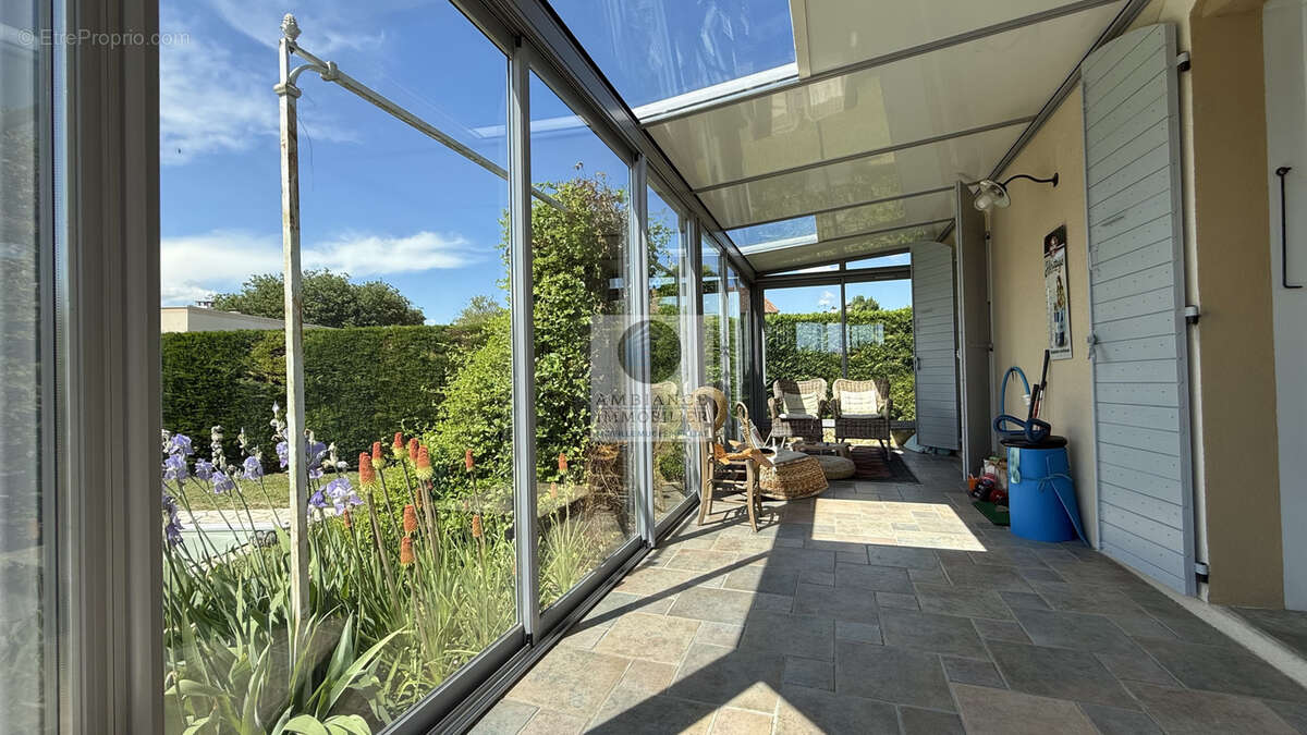 Maison à ETOILE-SUR-RHONE