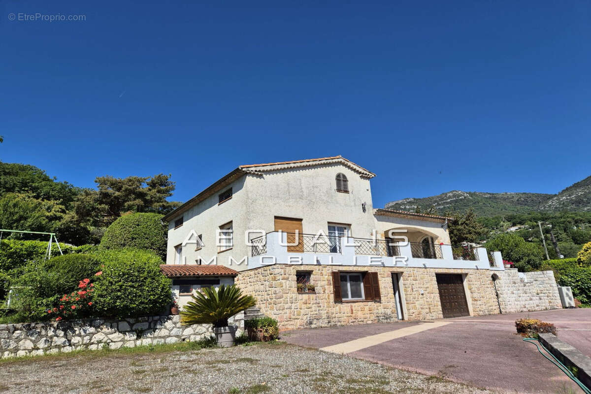 Maison à SAINT-JEANNET