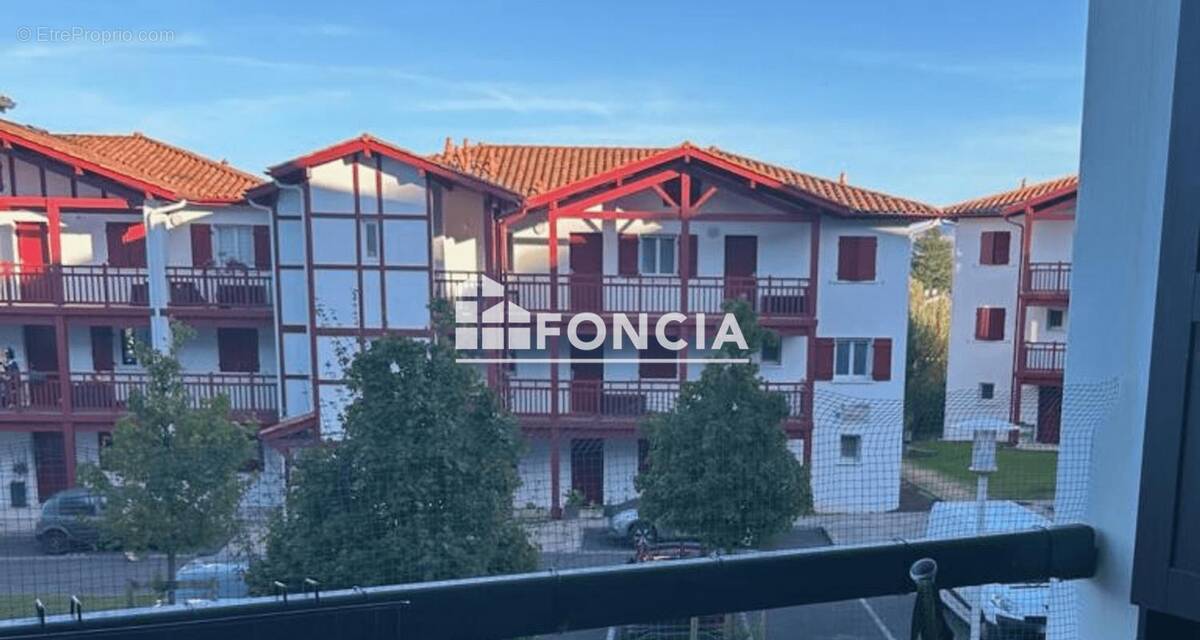 Appartement à USTARITZ