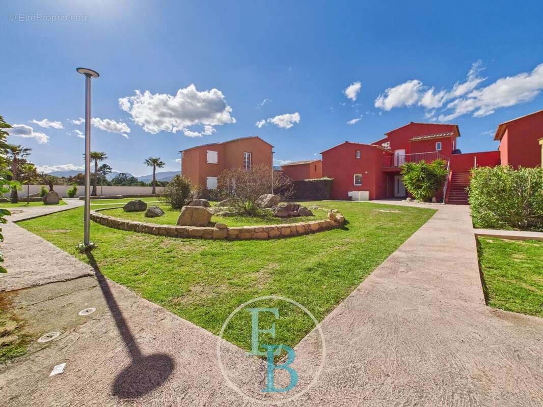 Maison à PORTO-VECCHIO