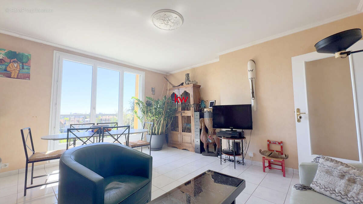 Appartement 78 m² à Montmorency  - photo 2