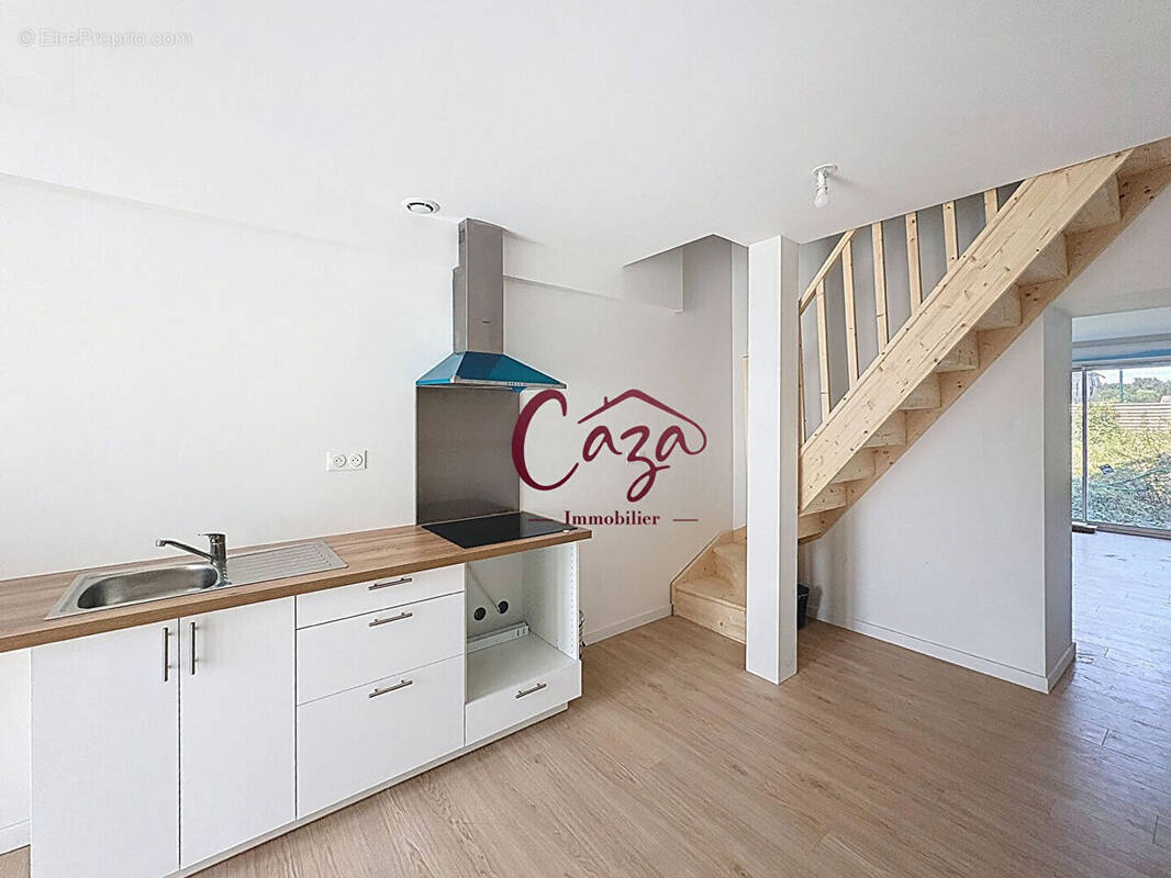 Maison à CAMBLANES-ET-MEYNAC