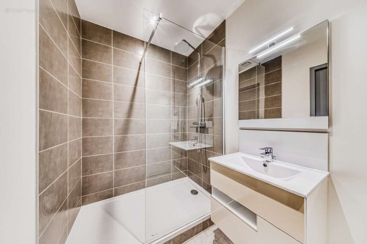 Appartement à LIMAS