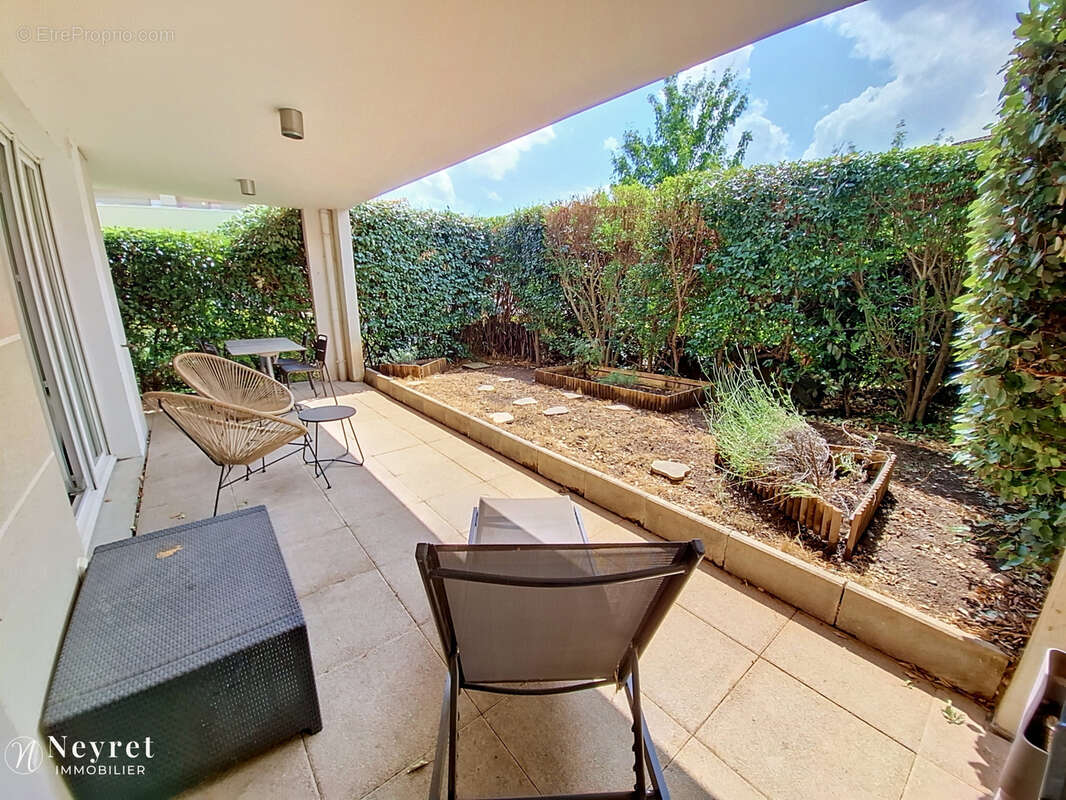 À visiter sans tarder !  T2 en Rez de jardin  de 33,48 m2 dans la résidence 'Le Domaine d'Angélis' - photo 2