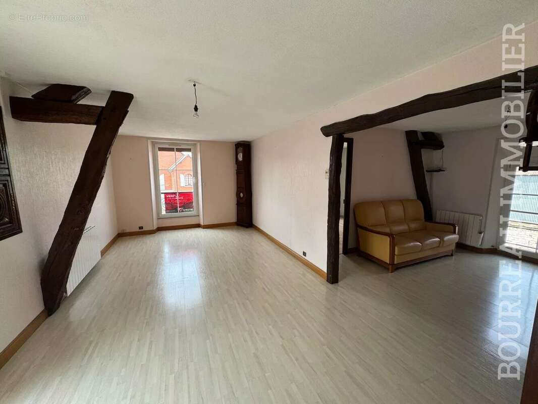 Appartement à JOIGNY