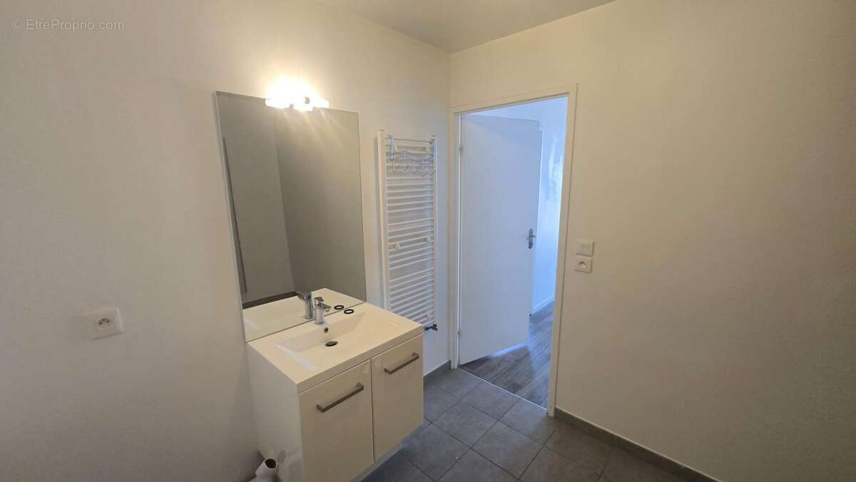 Appartement à COLOMBES