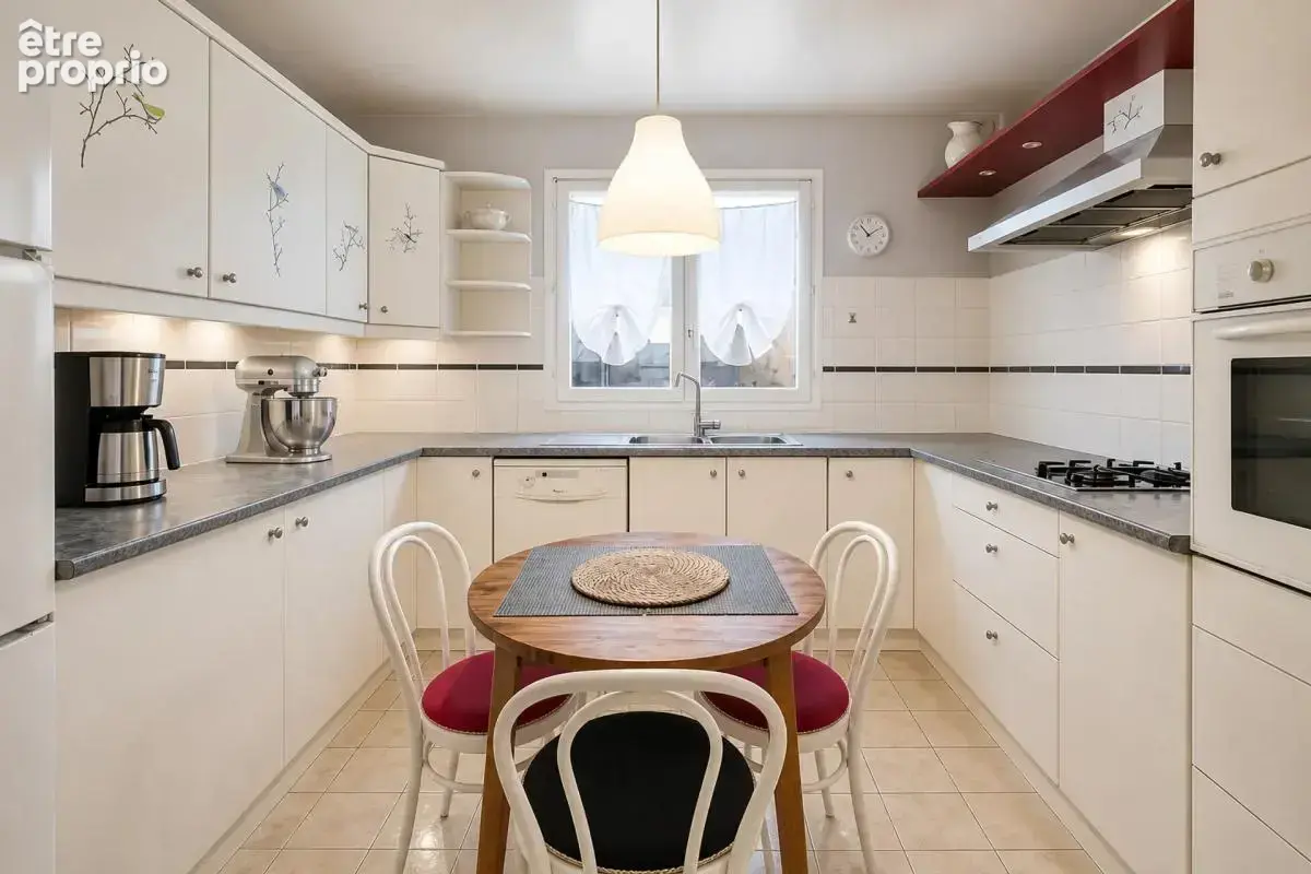 Maison de 8 pièces de 195 m² à Bort-l'Étang - photo 10