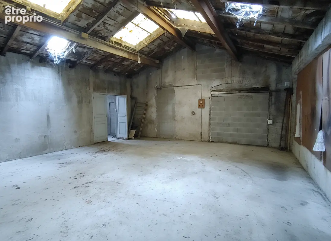 Millau- immeuble de caractère avec 3 logements et cour - photo 24